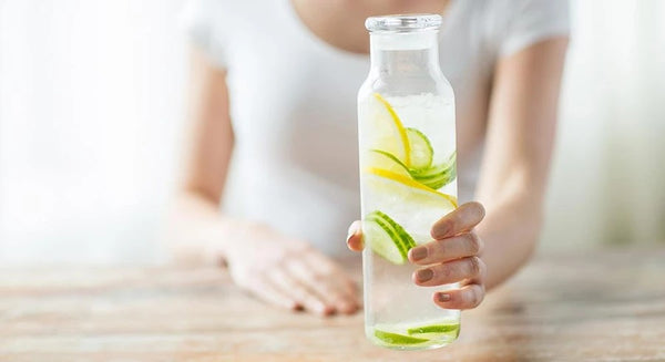 4 Reasons to Drink More H2O